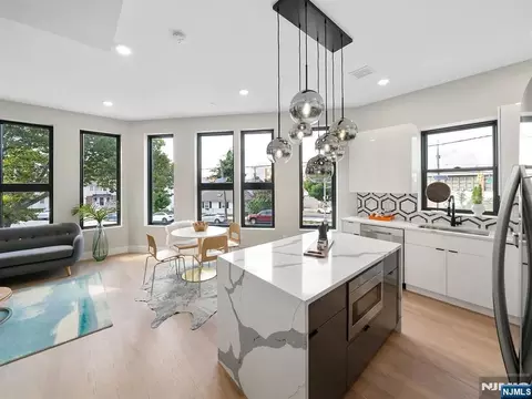 3568 John F Kennedy Blvd #3, Jersey City, NJ 07307