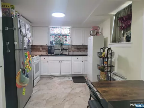 2430 8th St #DB, Fort Lee, NJ 07024
