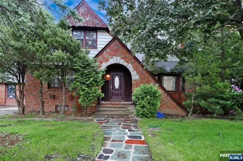 4-21 Saddle Riv, Fair Lawn, NJ 07410
