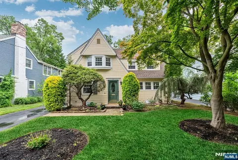 151 Walthery Ave, Ridgewood, NJ 07450