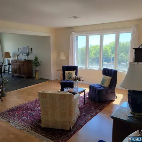 314 Palisade Ave #B4, Cliffside Park, NJ 07010