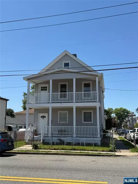 832 Paterson Ave, East Rutherford, NJ 07073