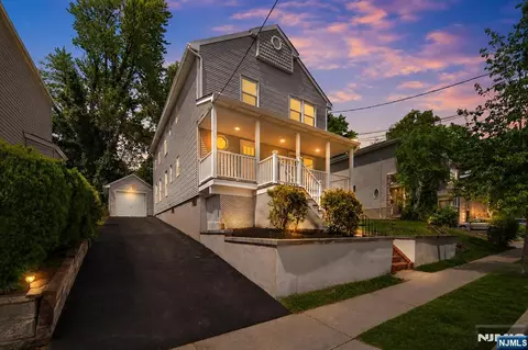 195 Van Winkle St, East Rutherford, NJ 07073