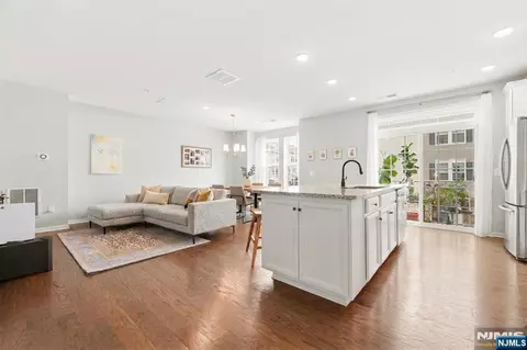 130 Wesmont Dr, Wood Ridge, NJ 07075
