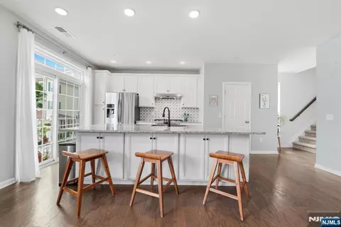 130 Wesmont Dr, Wood Ridge, NJ 07075