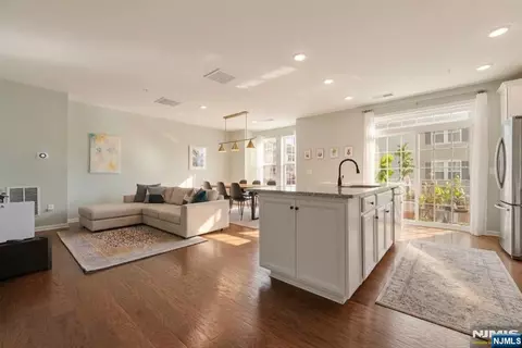 130 Wesmont Dr, Wood Ridge, NJ 07075