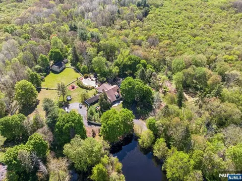 396 Berkshire Valley Rd, Wharton, NJ 07885