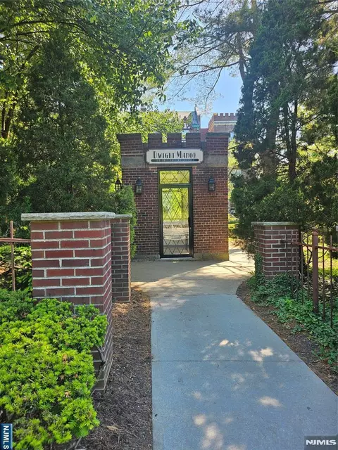 100 Palisade Ave #A51, Englewood, NJ 07631
