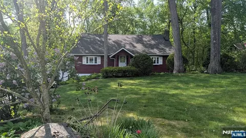31 Cascade Way, Butler, NJ 07405