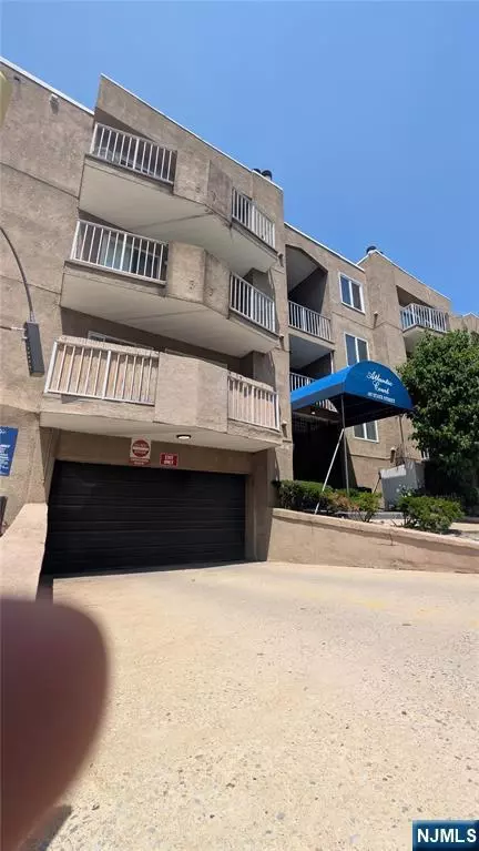 105 State #3 E, Hackensack, NJ 07601