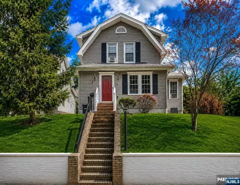 71 Spring St, Nutley, NJ 07110