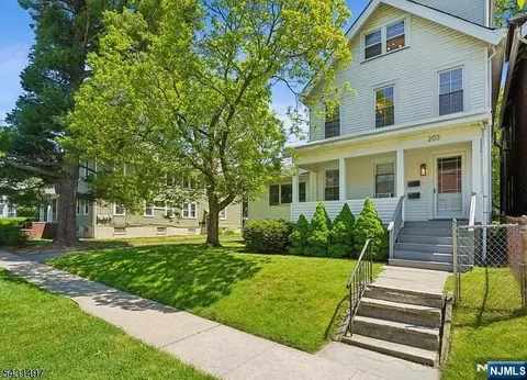 203 Fullerton Ave, Montclair, NJ 07042