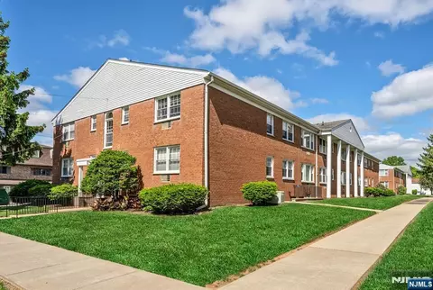 565 Grove St #10, Clifton, NJ 07013