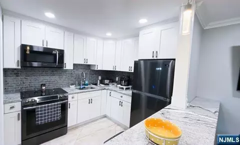 15 Cottage #3A, Midland Park, NJ 07432