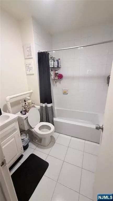 Bath - 191 James St, Hackensack, NJ 07601 photo 3 of 3
