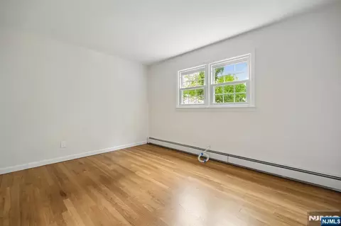 Bedroom - 6 Aster Ct, Paramus, NJ 07652 photo 1 of 7