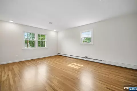 Other - 6 Aster Ct, Paramus, NJ 07652 photo 4 of 5
