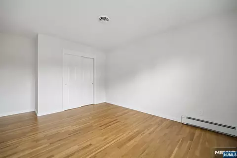 Bedroom - 6 Aster Ct, Paramus, NJ 07652 photo 5 of 7