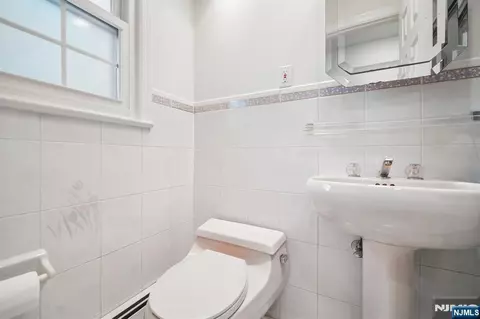 Bath - 6 Aster Ct, Paramus, NJ 07652 photo 1 of 4