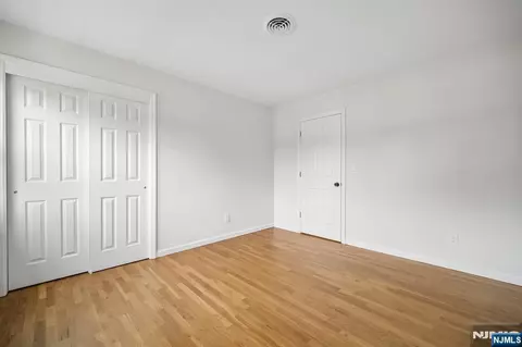 Bedroom - 6 Aster Ct, Paramus, NJ 07652 photo 7 of 7
