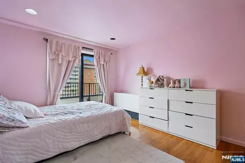 Bedroom - 150 Overlook #PH3, Hackensack, NJ 07601 photo 6 of 6