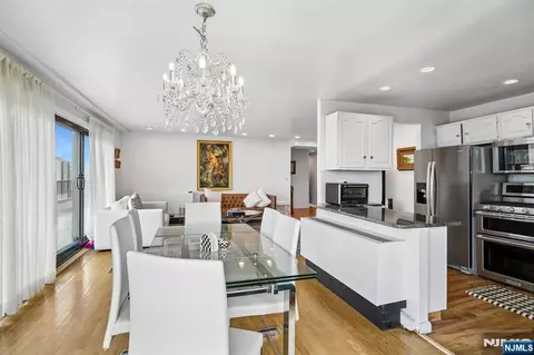Dining - 150 Overlook #PH3, Hackensack, NJ 07601 photo 4 of 4