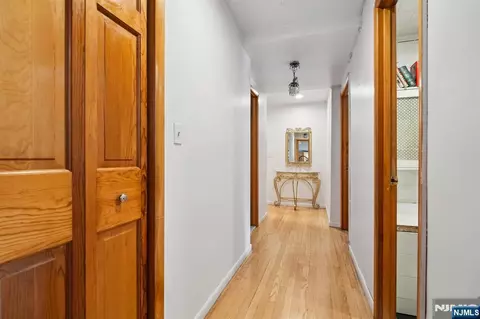 Entry Way - 150 Overlook #PH3, Hackensack, NJ 07601 photo 2 of 3