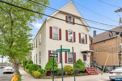 79 Washington St, Harrison, NJ 07029