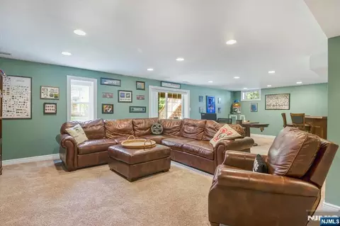 Other - 11 Queens Ln, Wayne, NJ 07470 photo 2 of 4