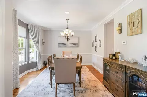 Dining - 11 Queens Ln, Wayne, NJ 07470 photo 1 of 2