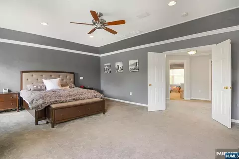 Bedroom - 11 Queens Ln, Wayne, NJ 07470 photo 3 of 6