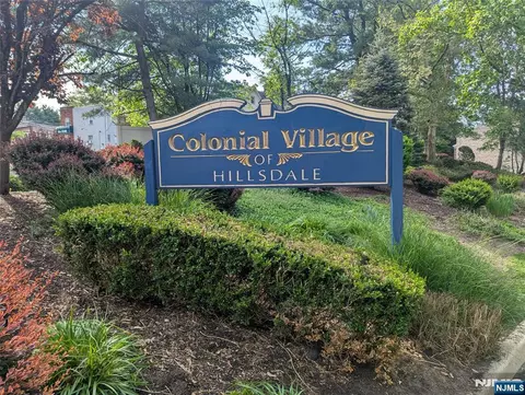5 Colonial Village Dr, Hillsdale, NJ 07642