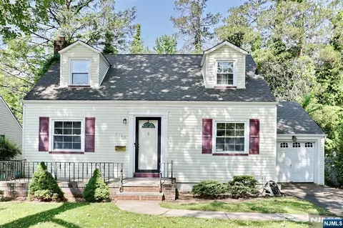 1806 Palisade Ave, Teaneck, NJ 07666