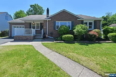 332 Golf Ave, Maywood, NJ 07607
