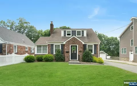 48 Harrison Ave, Waldwick, NJ 07463 photo 1