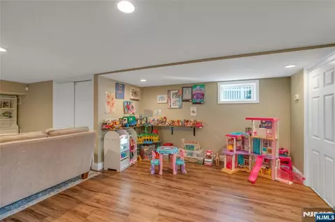 48 Harrison Ave, Waldwick, NJ 07463 photo 19