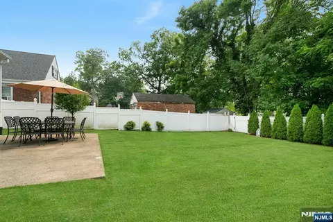 48 Harrison Ave, Waldwick, NJ 07463 photo 23