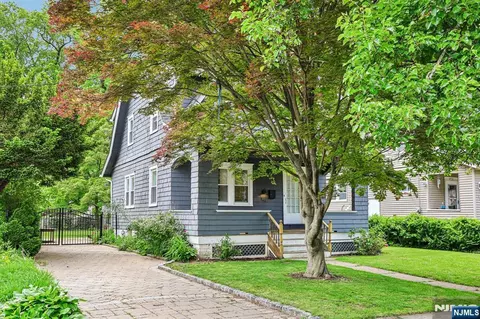 163 Poplar Ave, Hackensack, NJ 07601
