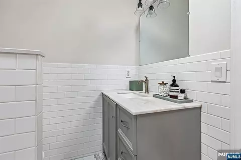 Bath - 163 Poplar Ave, Hackensack, NJ 07601 photo 4 of 4