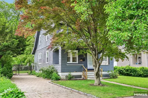 163 Poplar Ave, Hackensack, NJ 07601
