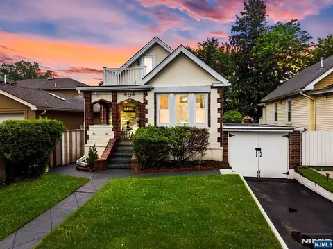 484 Sylvan St, Saddle Brook, NJ 07663