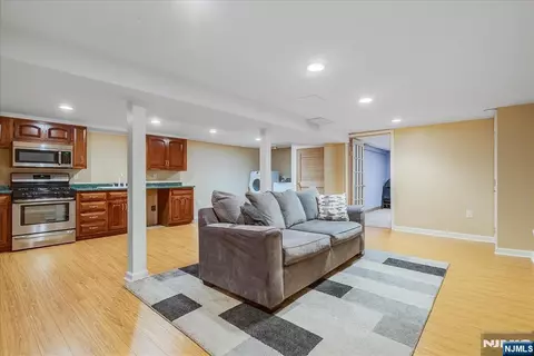 Other - 254 Hoppers Ln, Paramus, NJ 07652 photo 8 of 9