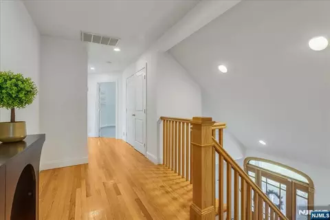 Entry Way - 254 Hoppers Ln, Paramus, NJ 07652 photo 4 of 4