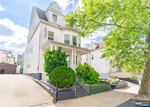 257 Parker St, Newark, NJ 07104