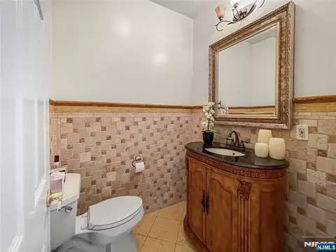 Bath - 445 Nevada St, Paramus, NJ 07652 photo 1 of 9