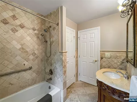 Bath - 445 Nevada St, Paramus, NJ 07652 photo 4 of 9