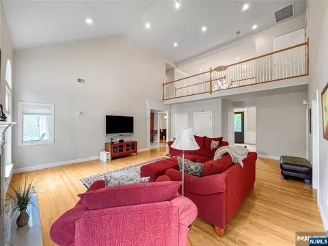 Living - 445 Nevada St, Paramus, NJ 07652 photo 3 of 5
