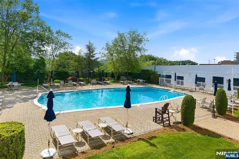Exterior - 280 Prospect Ave #8G, Hackensack, NJ 07601 photo 1 of 2