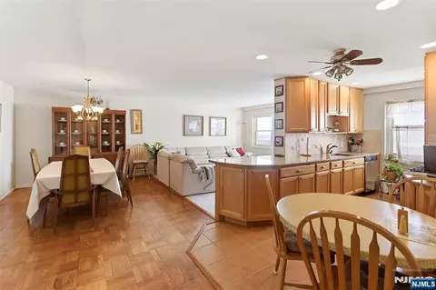 Dining - 280 Prospect Ave #8G, Hackensack, NJ 07601 photo 1 of 3