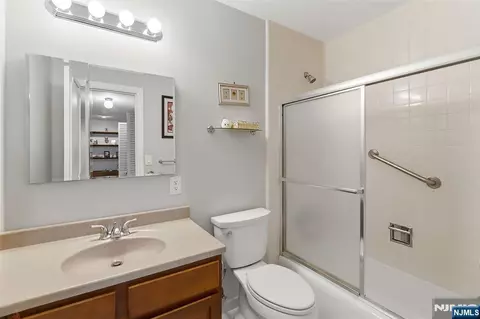 Bath - 280 Prospect Ave #8G, Hackensack, NJ 07601 photo 1 of 2